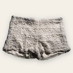 Zara trf size small white crochet lace boho shorts